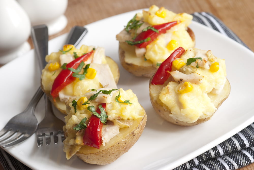 Baked potato with chicken