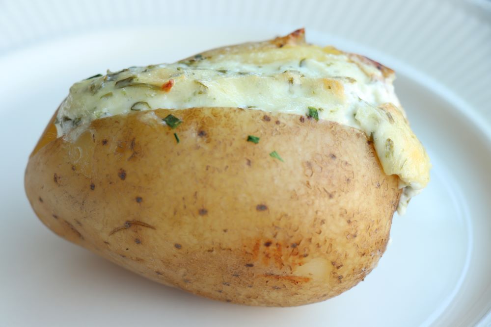 Baked potato with chicken mayonnaise