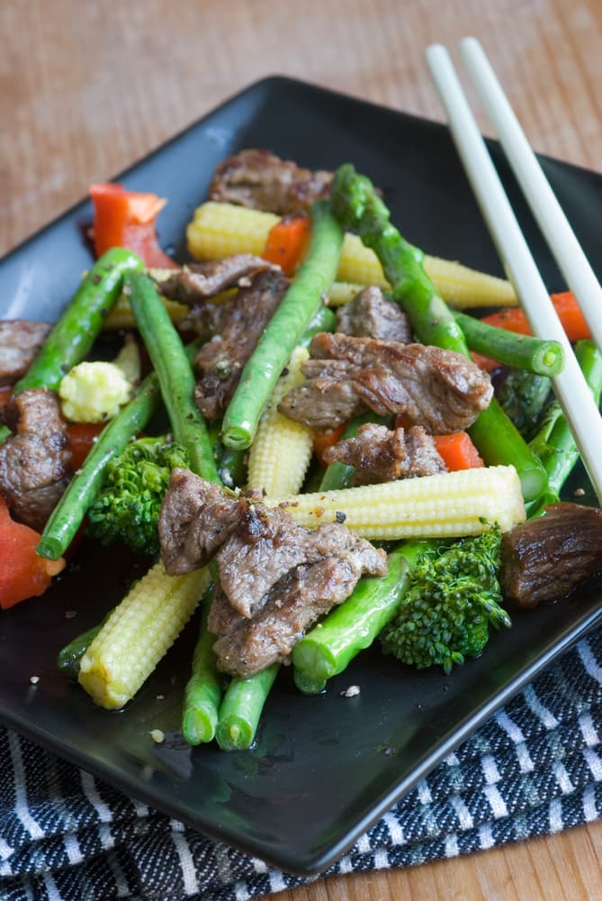 Photo of lamb and broccoli stir fry 