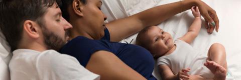 Parents and baby bed sharing